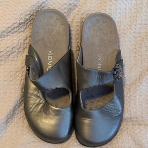 Vionic Joan Mary Jane Women's Metallic Gray Mules